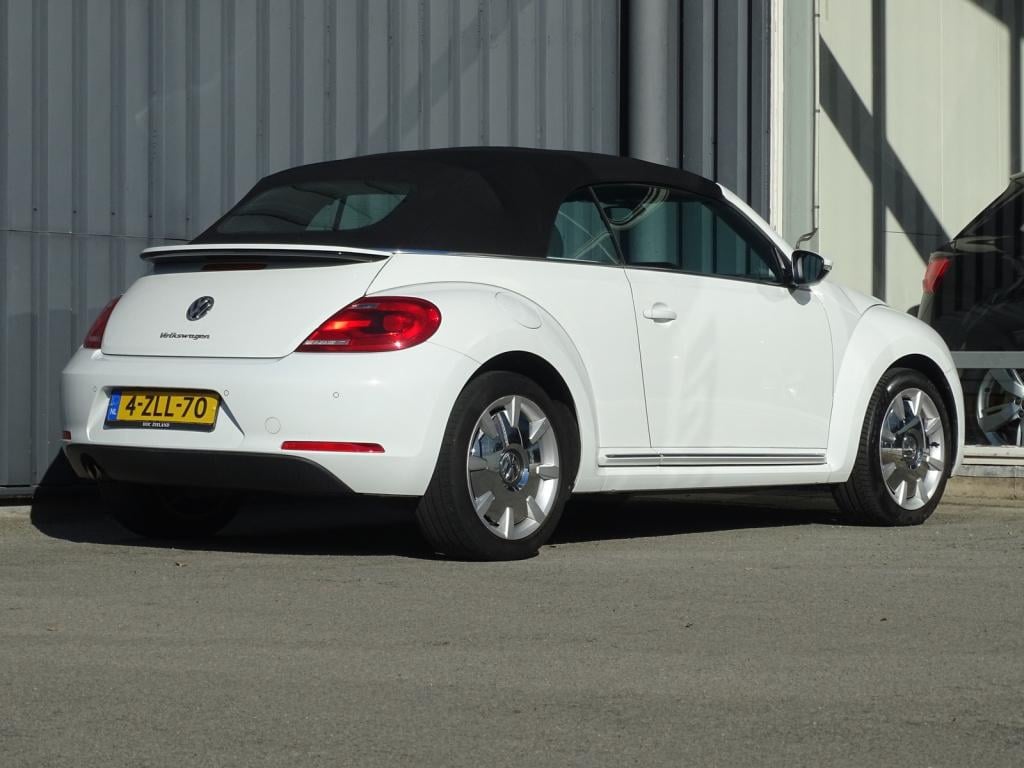 Volkswagen New Beetle cabriolet 1.2 tsi design bluemotion