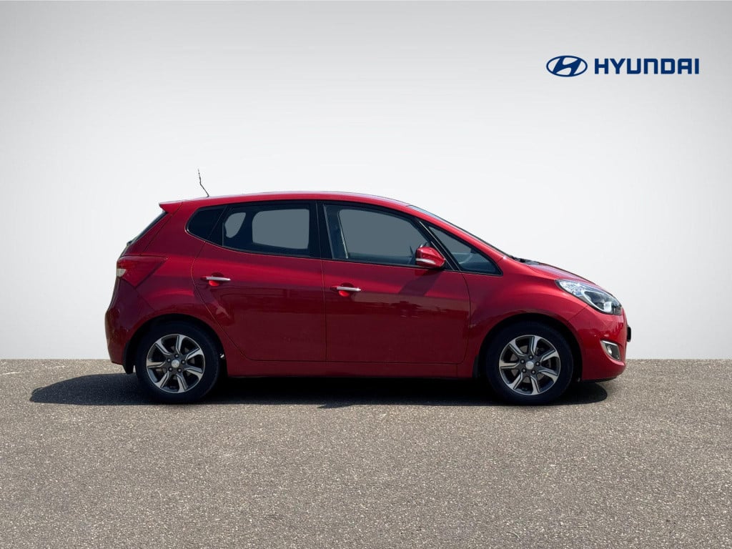 Hyundai Ix20 1.4i go! | trekhaak | navigatie | achterbank verstelbaar | air