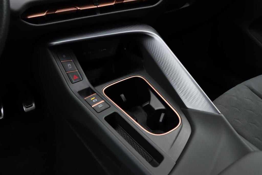 Cupra Terramar 1.5 tsi etsi business 150pk dsg7