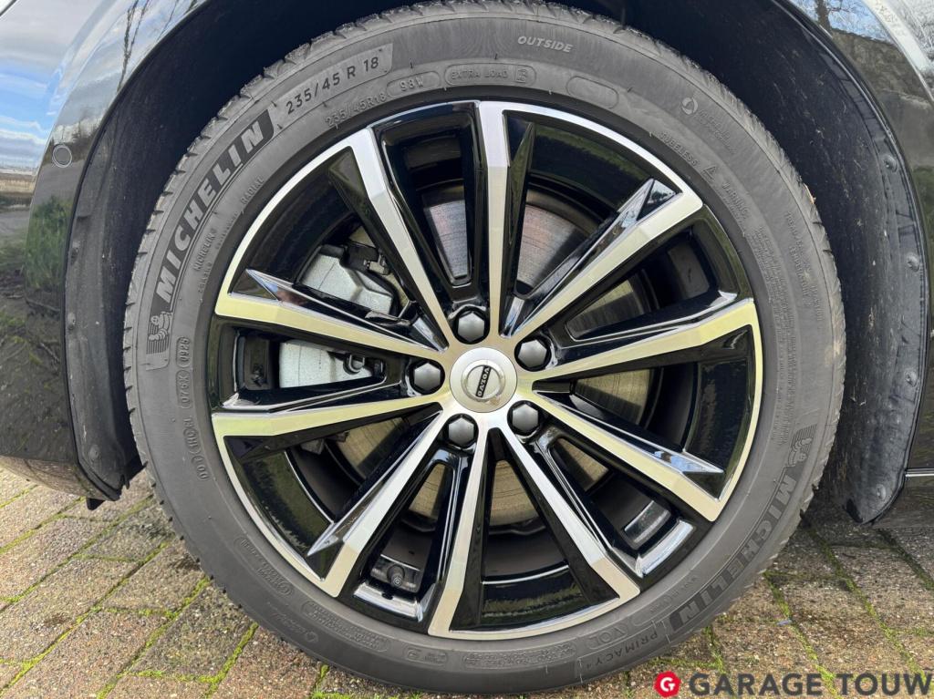 Volvo V60 2.0 t6 plug-in hybrid awd plus dark elektr.trekh.