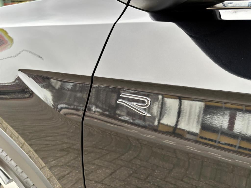 Volkswagen T-cross 1.5 tsi 150pk dsg-7 r-line| trekhaak|navi| led strip| ri