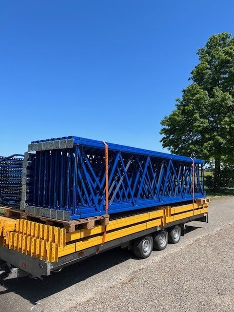 Magazijninrichting: stellingen geschikt voor de opslag van landbouwmachines