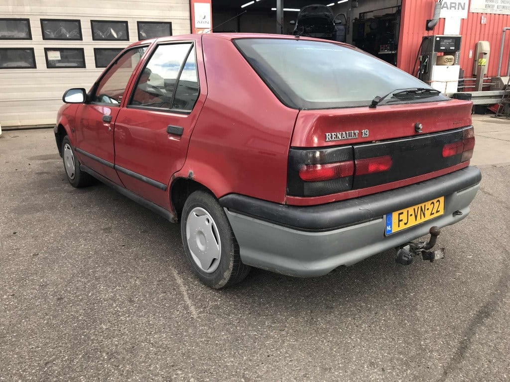 Renault 19 1.7 rn