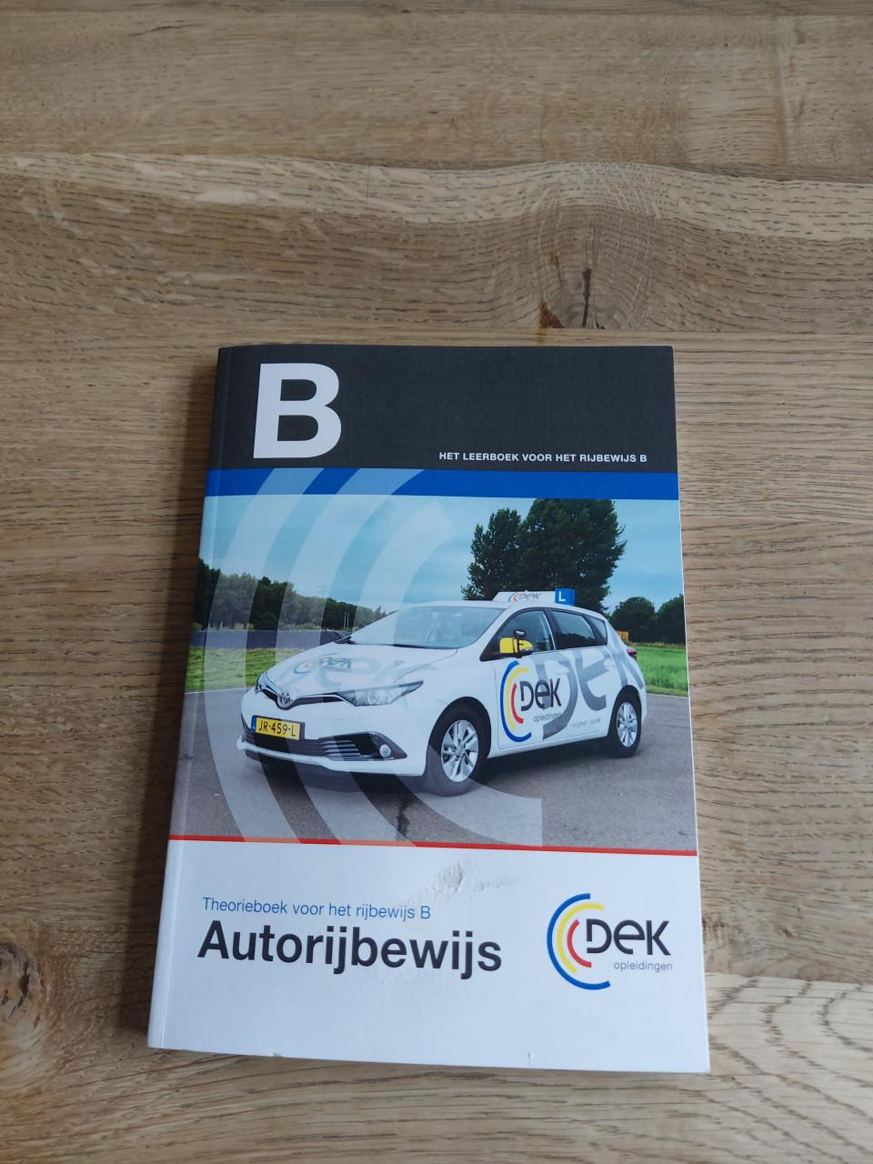 Rijbewijs B theorieboek