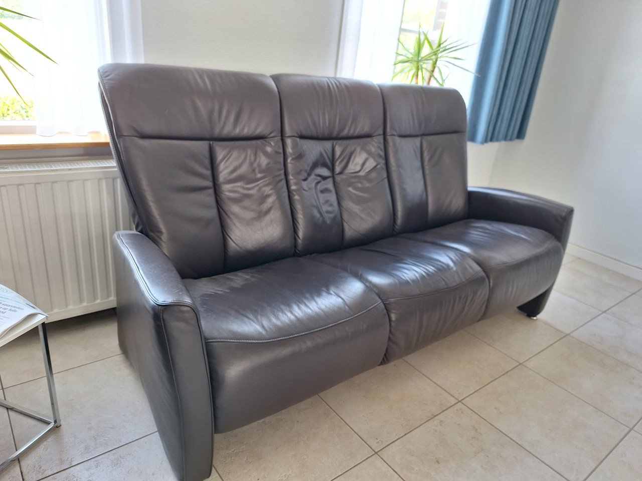 Mooie lederen 3 zitsbank en relax zetel