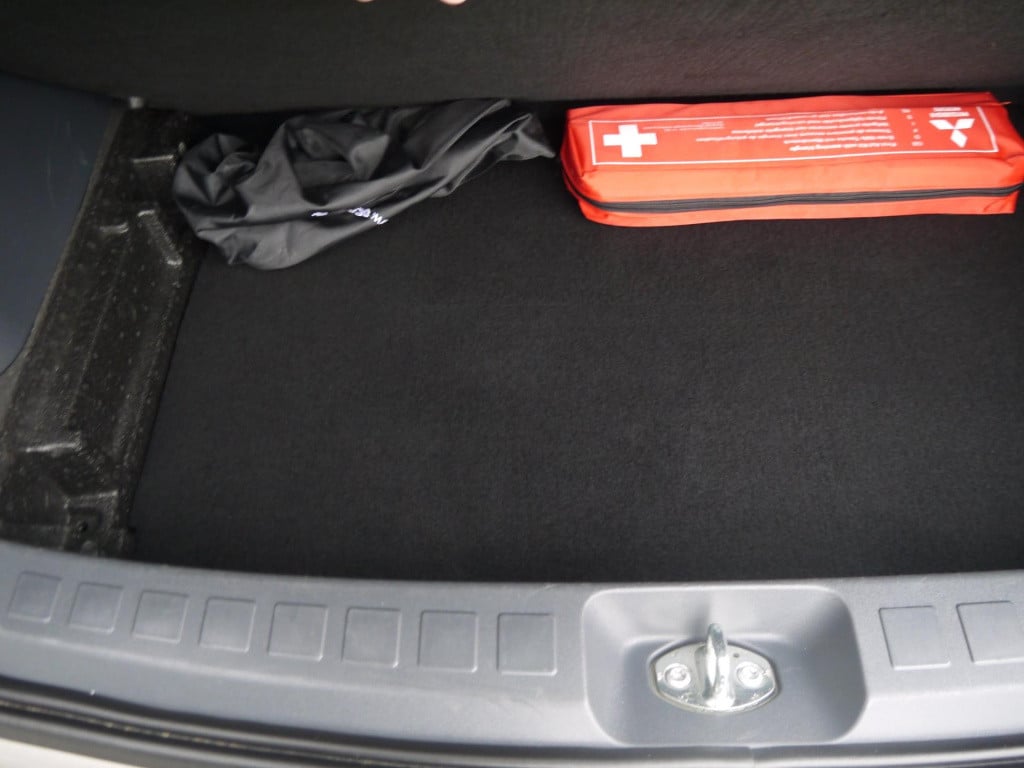 Mitsubishi Colt 1.3 intro edition|trekhaak|rijklaar