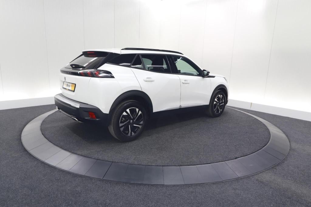 Peugeot 2008 puretech 130 eat8 allure | camera | navigatie | parkeersensore