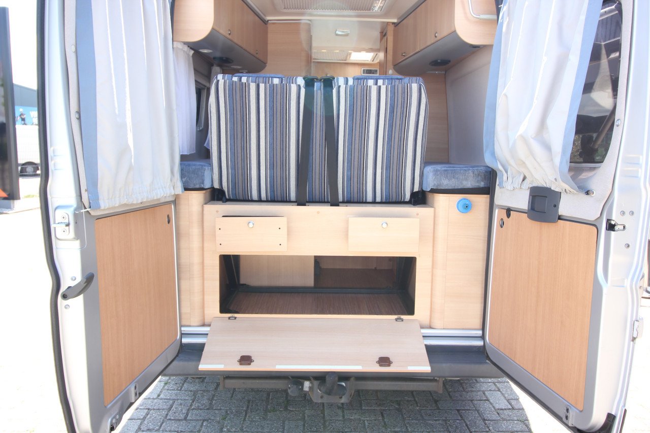 Knaus Box Star (Mooie compacte Buscamper met unieke indeling!!)