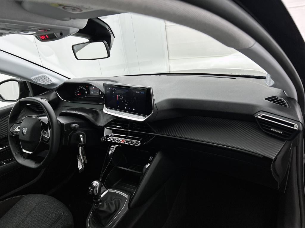 Peugeot 208 100 pk style | rijklaar | navigatie | parkeerhulp | apple carpl