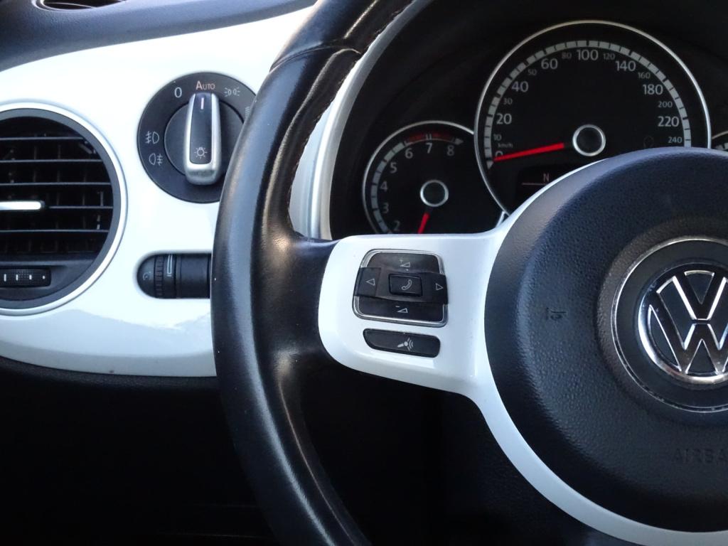 Volkswagen New Beetle cabriolet 1.2 tsi design bluemotion