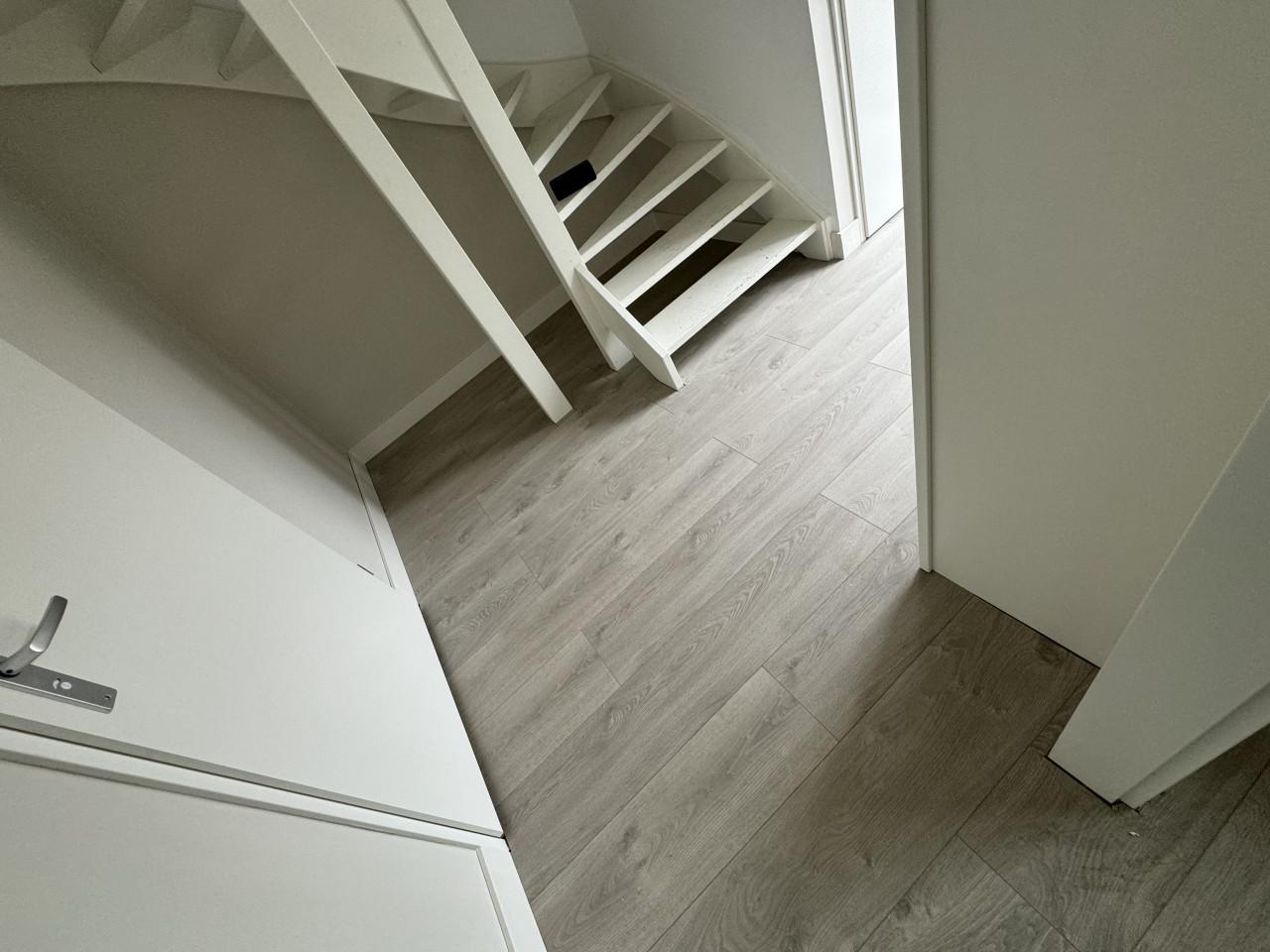 🏠🔨 Laminaat & Klusservice – Snel, Netjes & Betrouwbaar