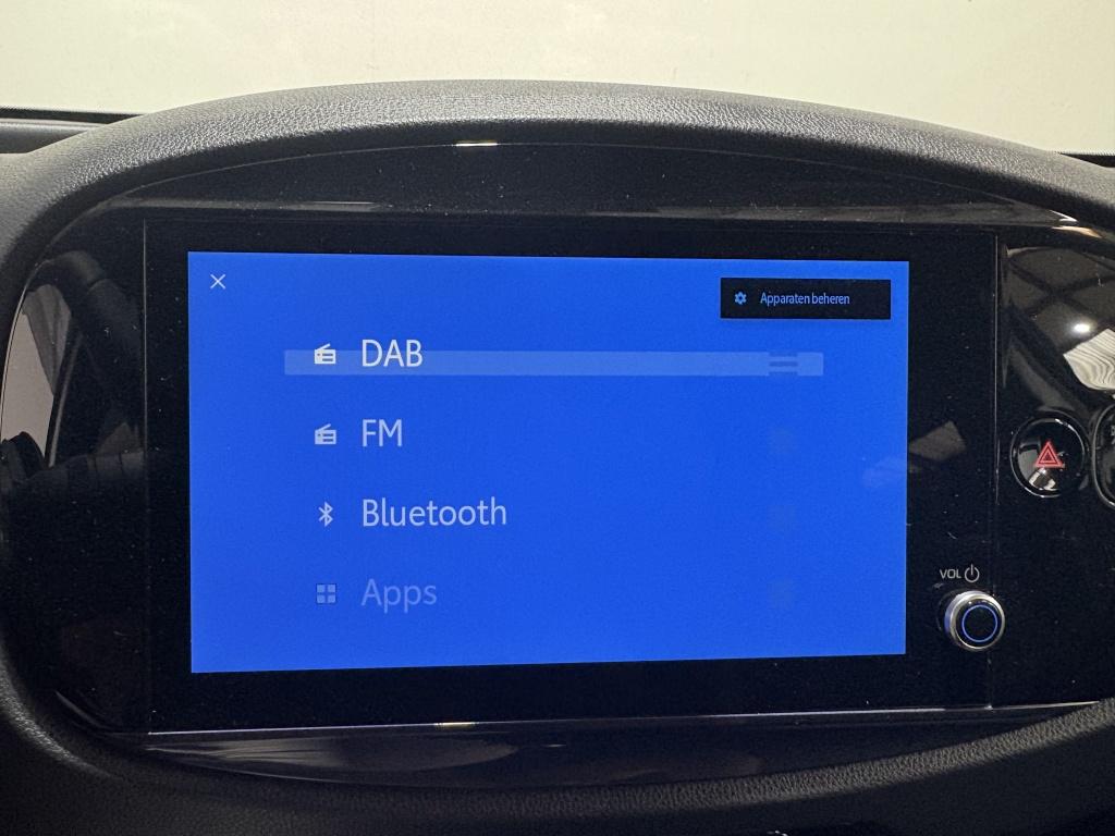 Toyota Aygo x 1.0 vvt-i mt jbl| pdc| stoel.verw| camera| keyless| climate