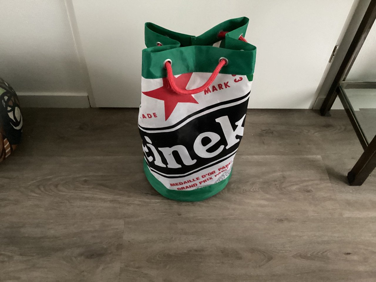Leuke Heineken zwemtas.