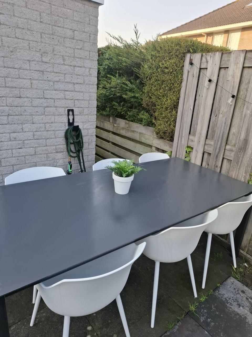 Tuintafel met stoelen