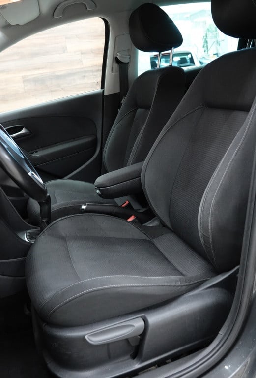Volkswagen Polo 1.4-16v highline | carplay | cruise | xenon | pdc |