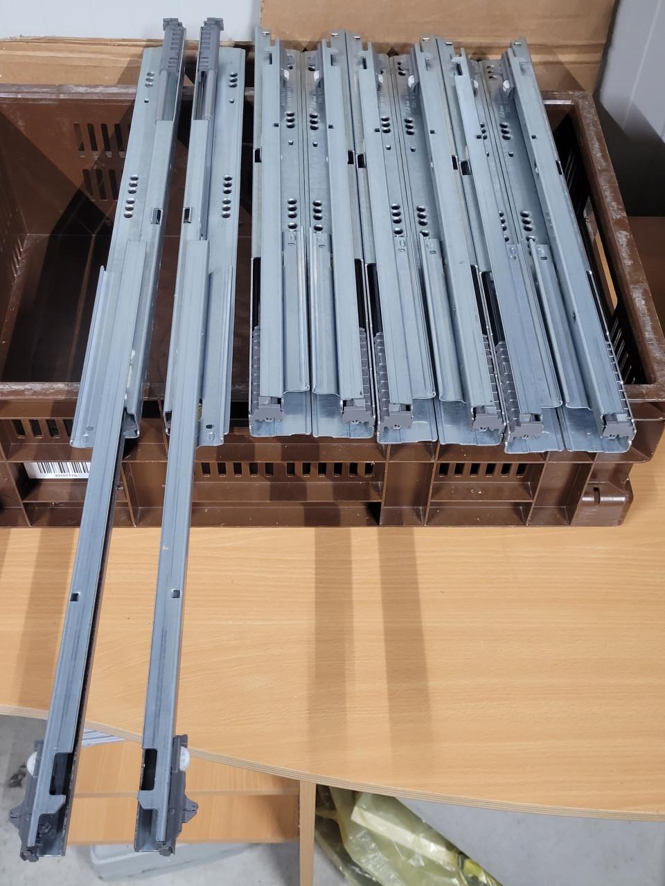 Ladegeleiders, Blum Blumotion