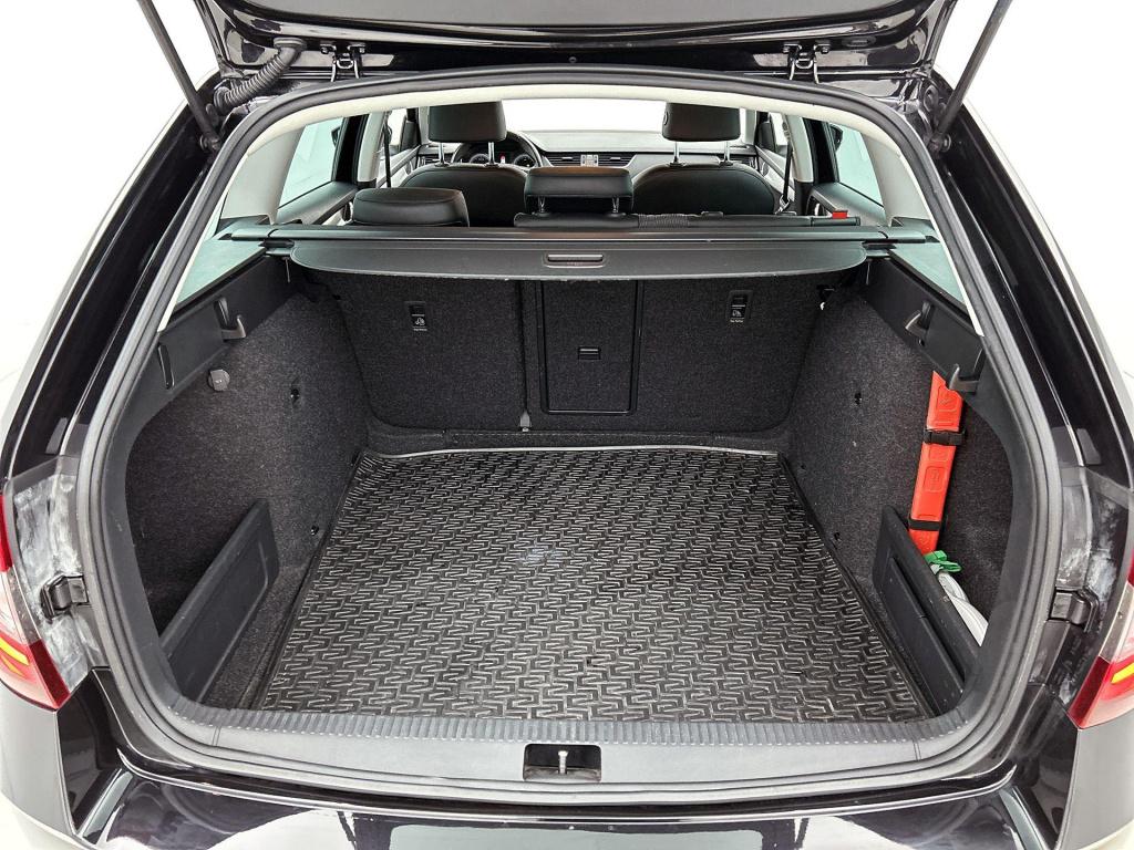 Skoda Octavia combi 1.0 tsi greentech clever edition | automaat | apple car