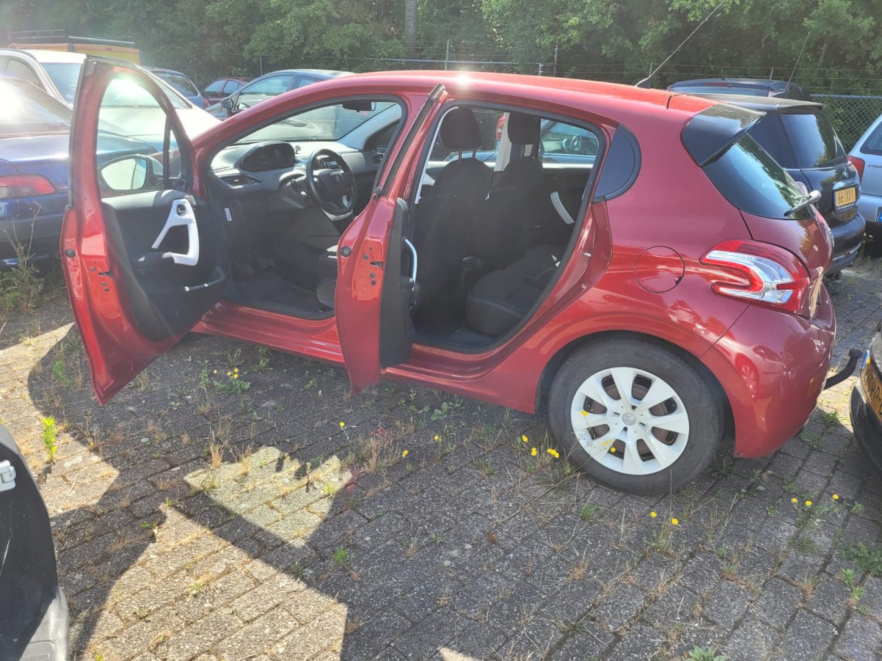 Peugeot 208 i  1.0 VTI-12V PureTech  Apk 10-1-2026