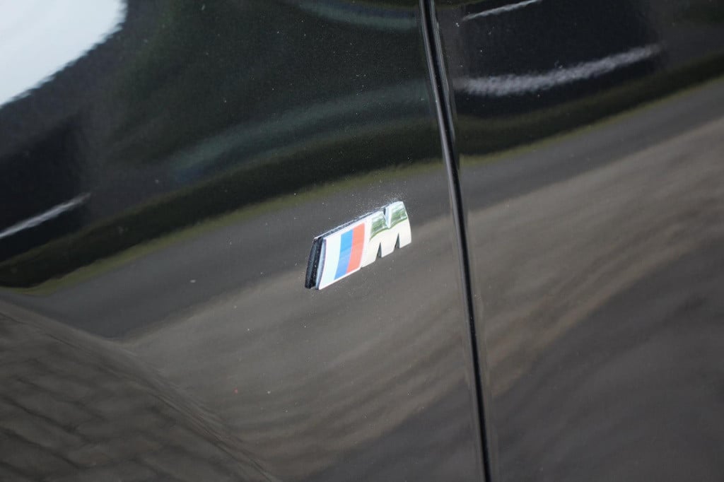 BMW X1 sdrive18i m sport - pano - leder - led - headup - navi plus - full o