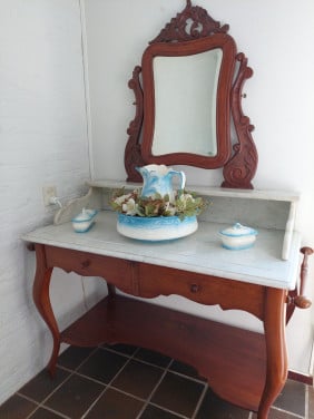 Antiek toilettafel / kaptafel meubel incl. accessoires