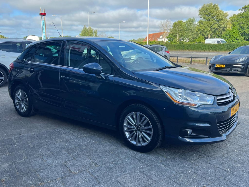 Citroen C4 1.6 vti collection, navi, trekhaak enz...