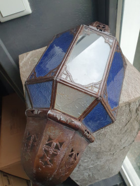 Leuk antiek glas in lood item met gekleurd glas.....