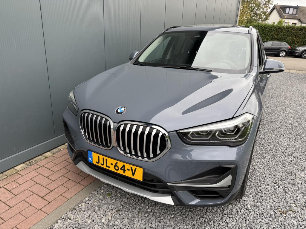 BMW X1 s-drive20i 192pk automaat high executive panoramadak