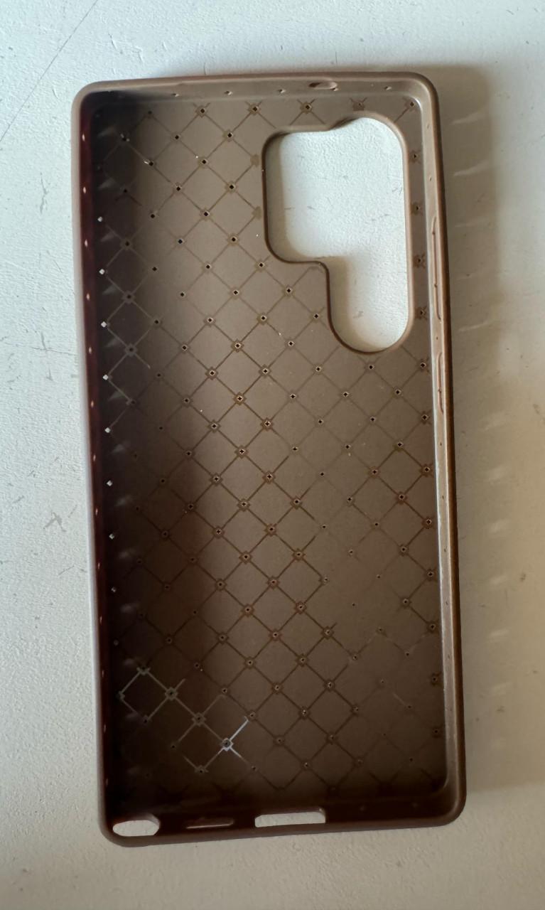 Wegens dubbel besteld te koop 2 stuks hoesjes voor de Samsung Galaxy S25 Ul