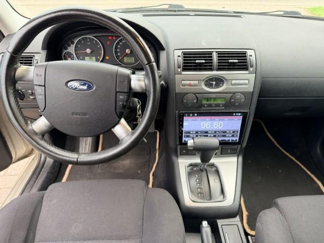 Ford Mondeo 2.0-16v first edition