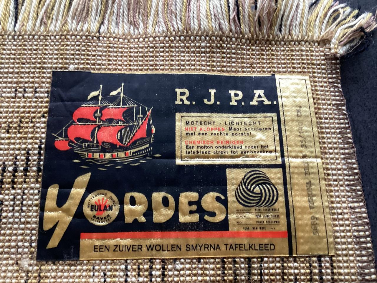 Vintage Tafelloper/ kleed.