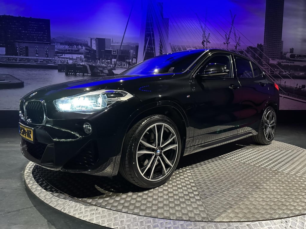 BMW X2 sdrive20i high executive m-pakket *sportstoelen*