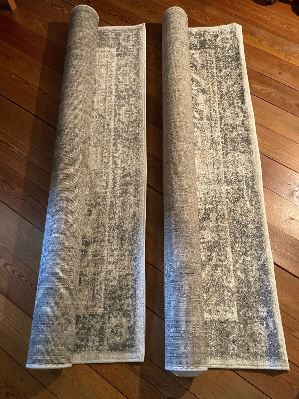 2 Vloerkleden Grijs Medaillon 160 x 230 cm.
