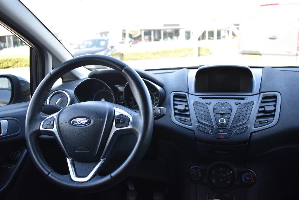 Ford Fiesta 1.0 style | incl. nieuwe distrtibutieriem | airco | cruise cont