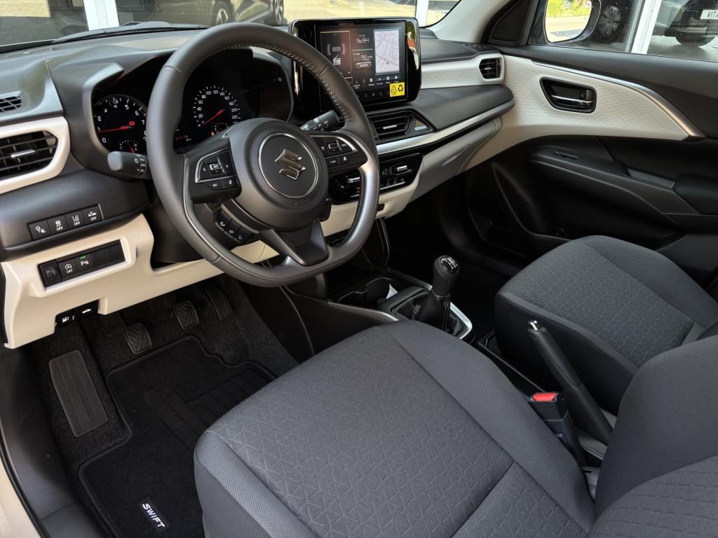 Suzuki Swift 1.2 style smart hybrid