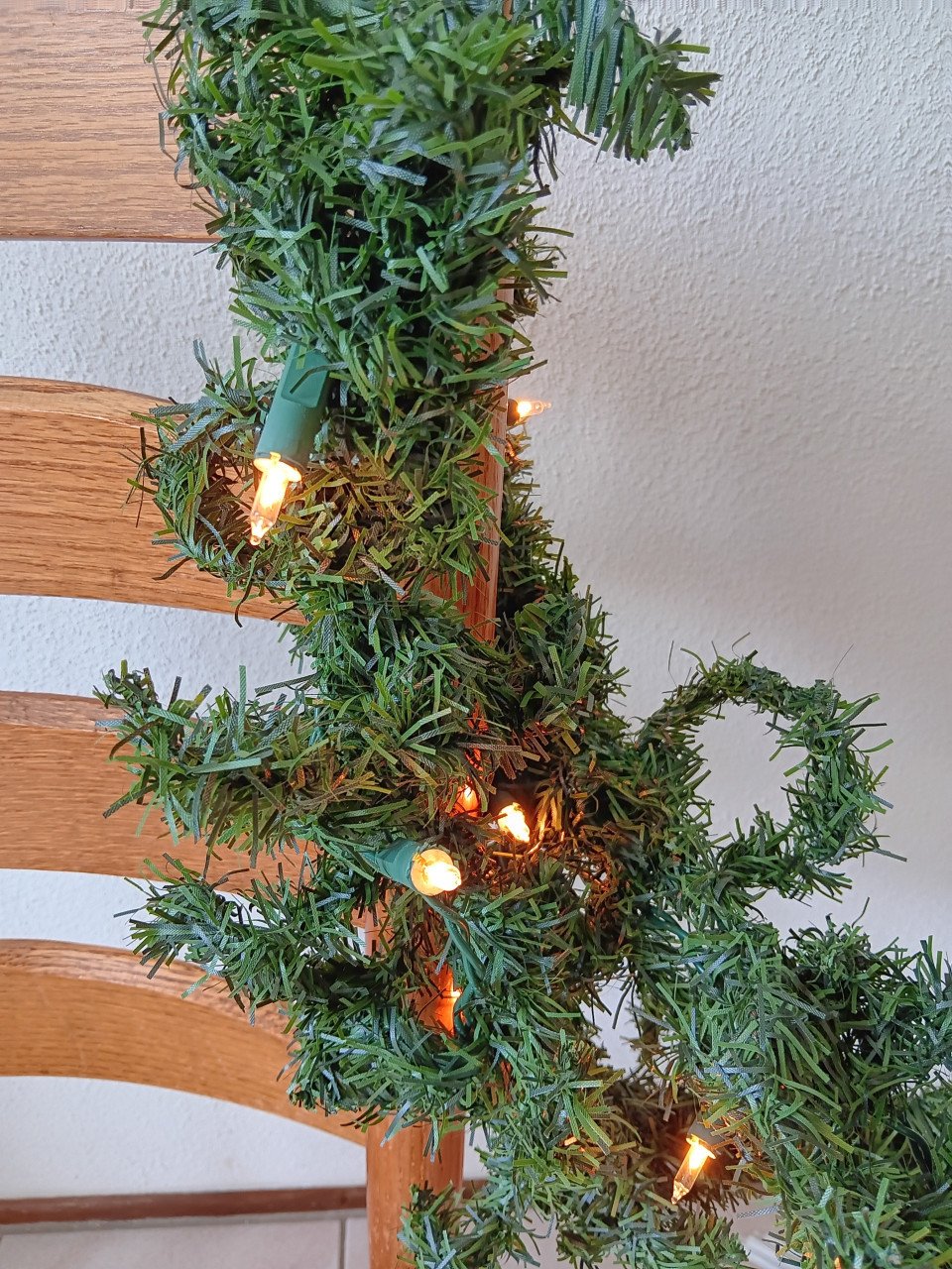 KUNST KERSTBOOMPJE (koopje) en KERST GUIRLANDE (incl.lampjes)