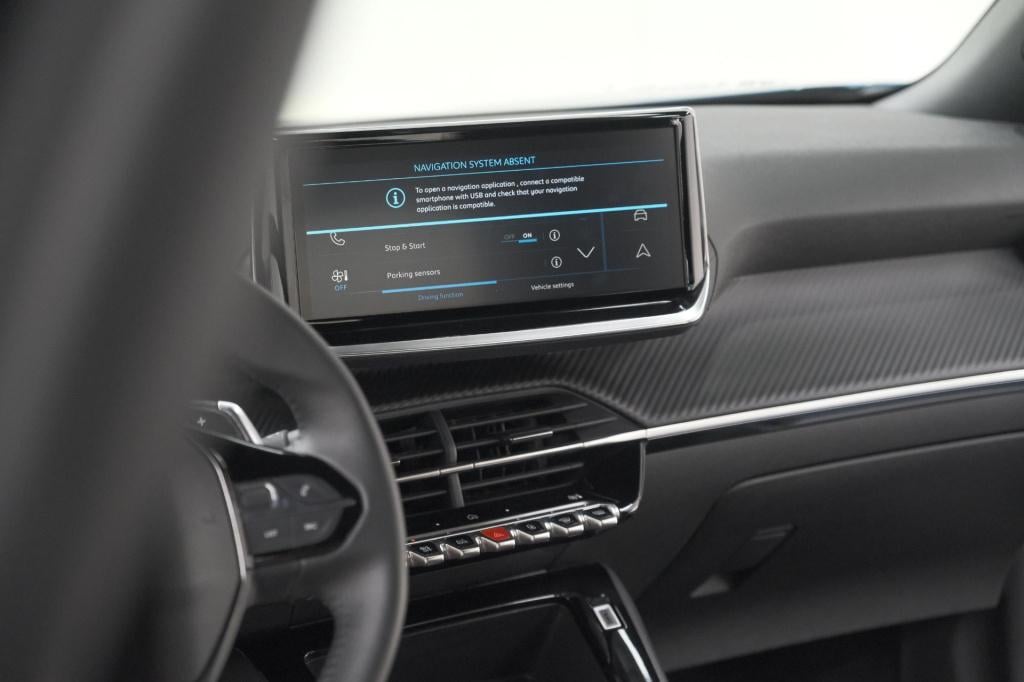 Peugeot 2008 hybrid 136 e-dcs6 style | apple carplay | parkeersensoren | cl