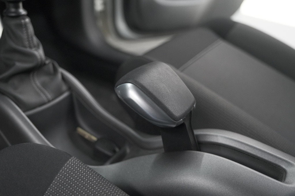 Citroen C3 Aircross puretech 110 feel | navigatie | parkeersensoren | clima