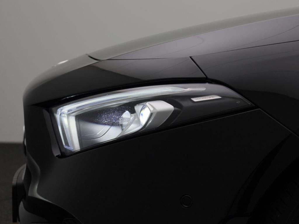 Mercedes-Benz A-Klasse 250 premium | automaat | panorama dak | virtual cock