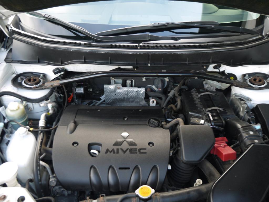 Mitsubishi Outlander 2.0 instyle