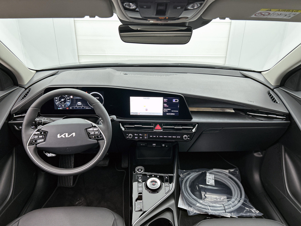Kia Niro Ev plus 64.8 kwh snel leverbaar | schuif/kantel dak | electrisch v