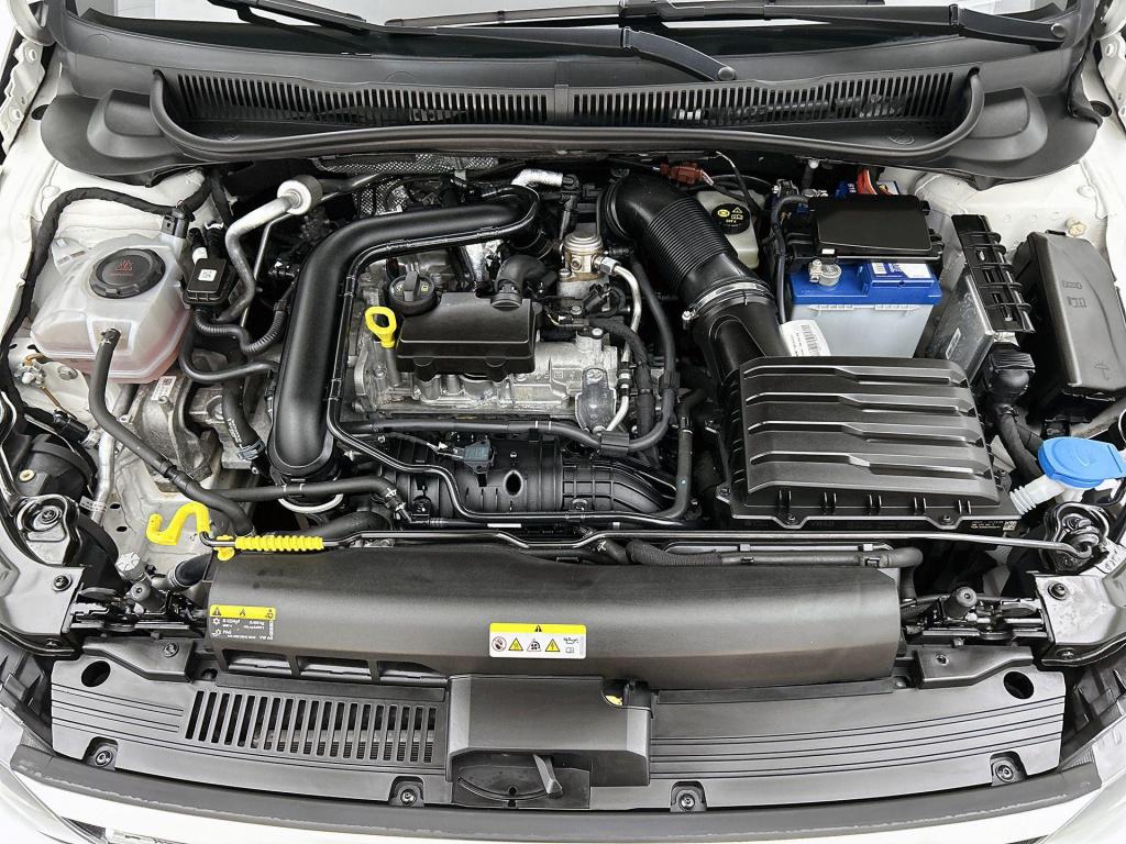 Volkswagen Polo 1.0 tsi r-line edition | automaat | lmv | apple carplay | c