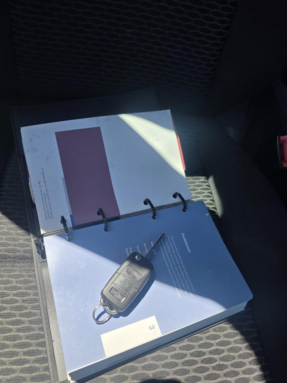 Volkswagen Golf 1.4 Easyline airco! Met 178777Km!