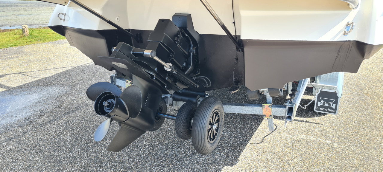 Speedboot Monterey 214 FSC