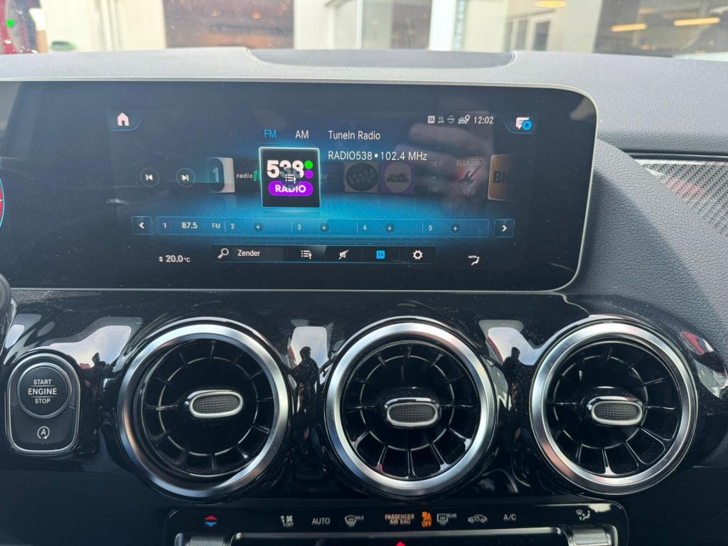 Mercedes-Benz B-Klasse 180 business solution amg