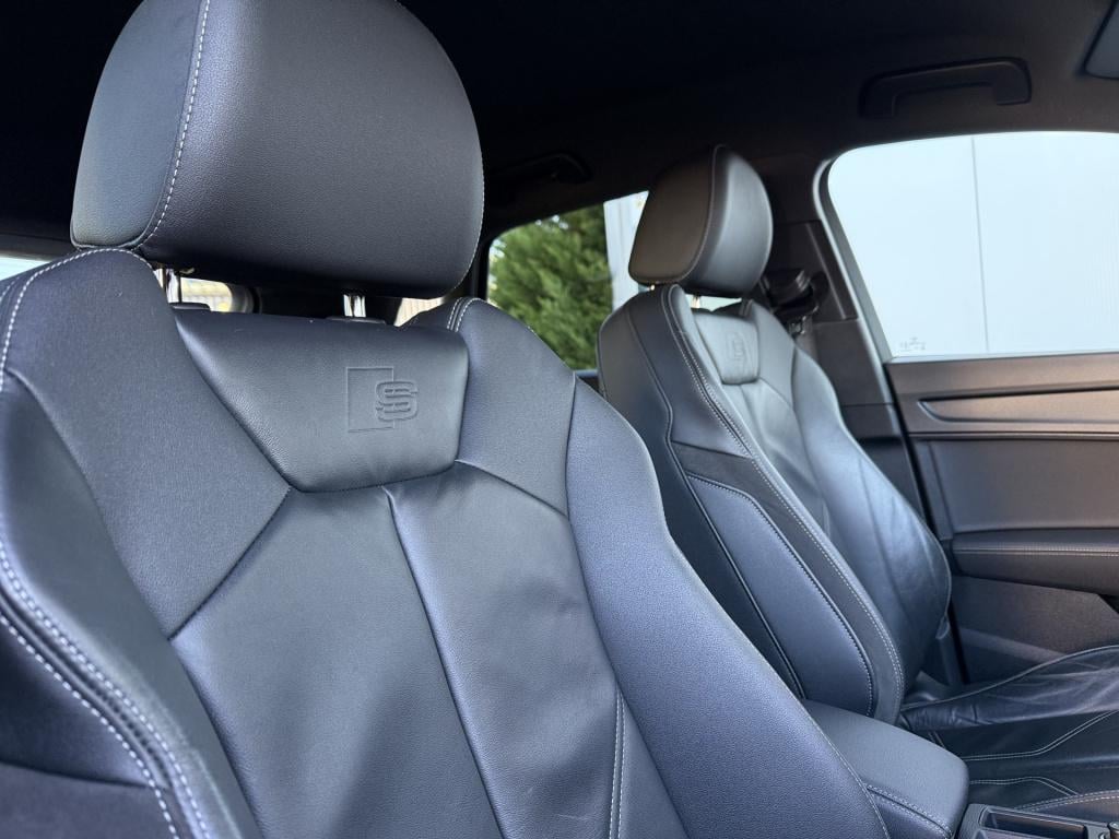 Audi Q3 45 tfsi ehybrid 245pk s edition | leder | black pakket