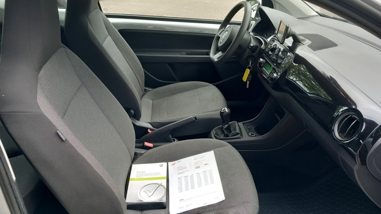 Volkswagen 1.0 Move Up!  3drs bj:2012 airco-navigatie i.z.g.st