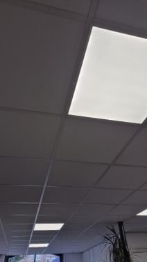 Systeemplafond ong. 10 x 5 m2 incl. LED verlichting