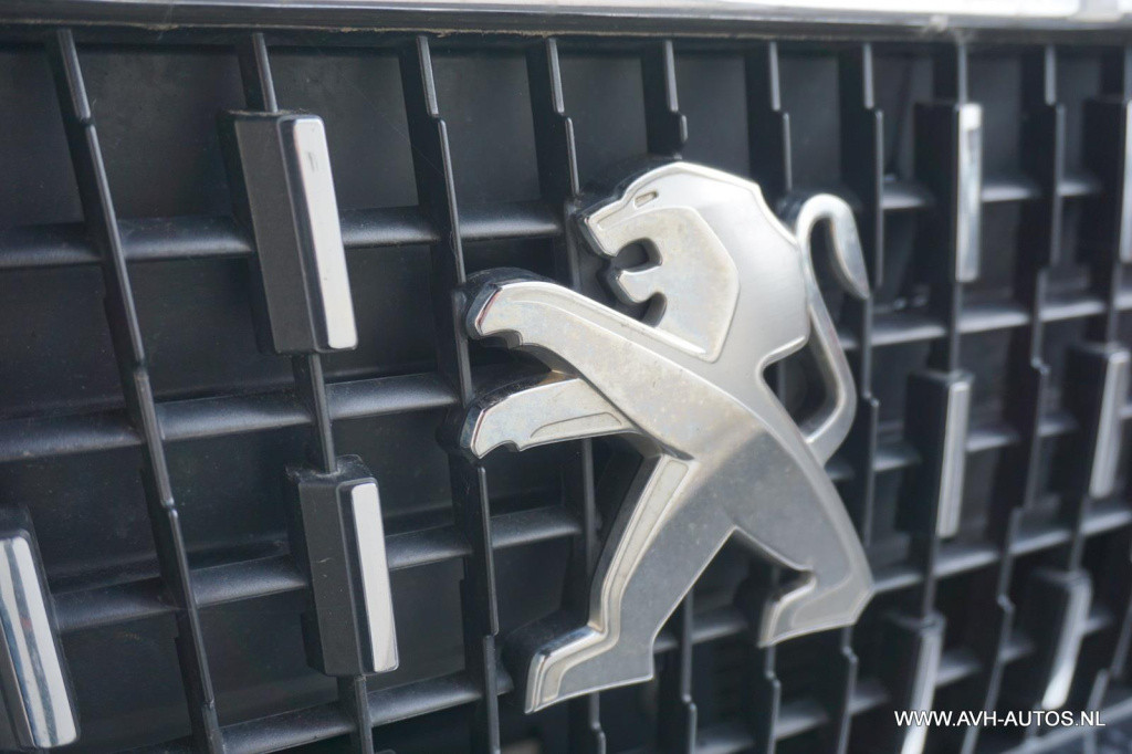 Peugeot 2008 1.6 bluehdi allure