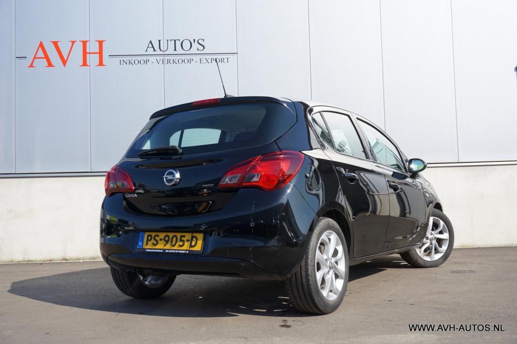 Opel Corsa 1.4 online edition