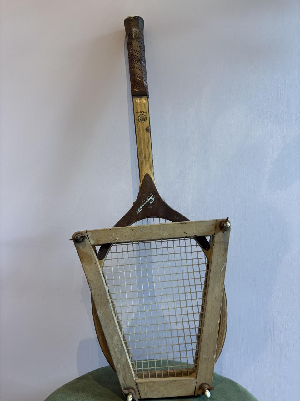 Vintage Set: 2x Houten Tennisracket  met Persen (Dunlop & Kennex)